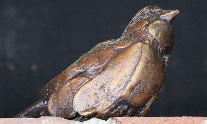 Chipping Sparrow sculpture by Paul Rhymer